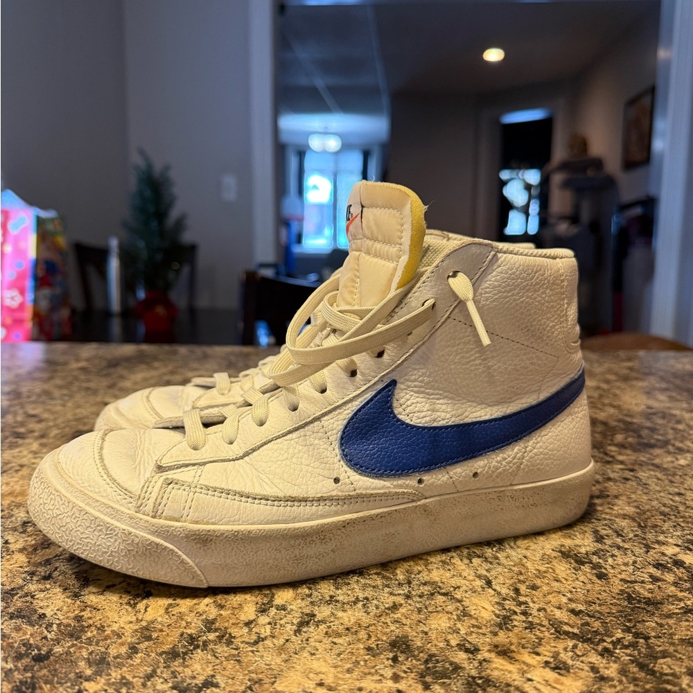 Nike White and Blue Athletic Shoes